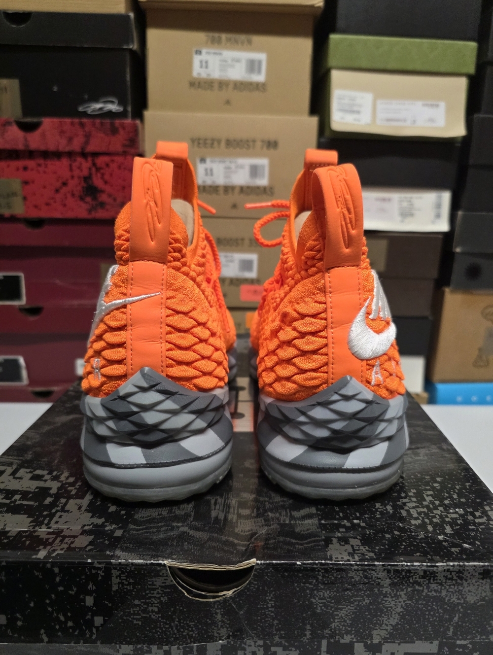NIKE LEBRON 15 'ORANGE BOX' SZ 11.5 - Picture 4 of 7
